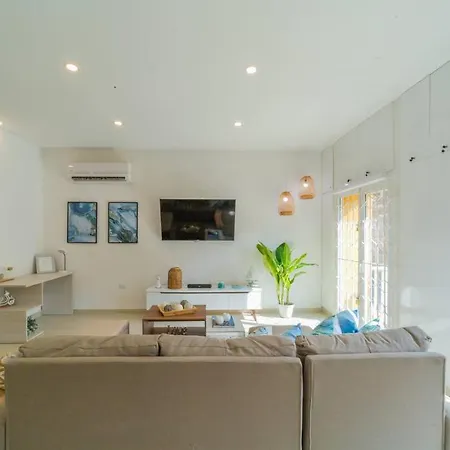 C1-12 - Acogedor Dentro De Murallas De Con Aire Acondicionado Y Agua Caliente Apartment